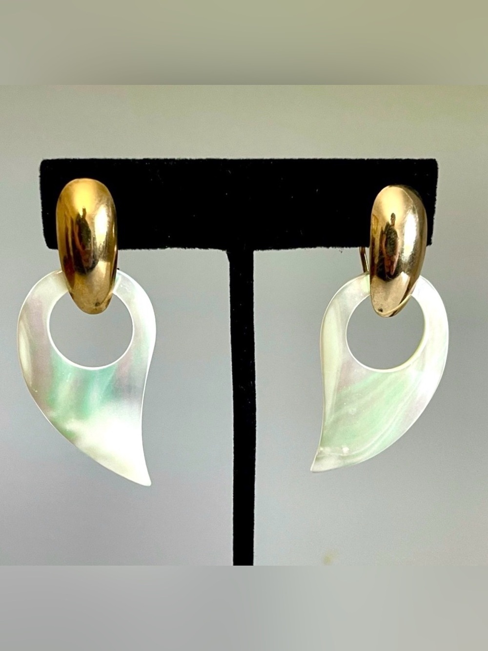 Vintage Mother of Pearl Gold Dangle Drop Earrings Convertible Coastal 80s Retro